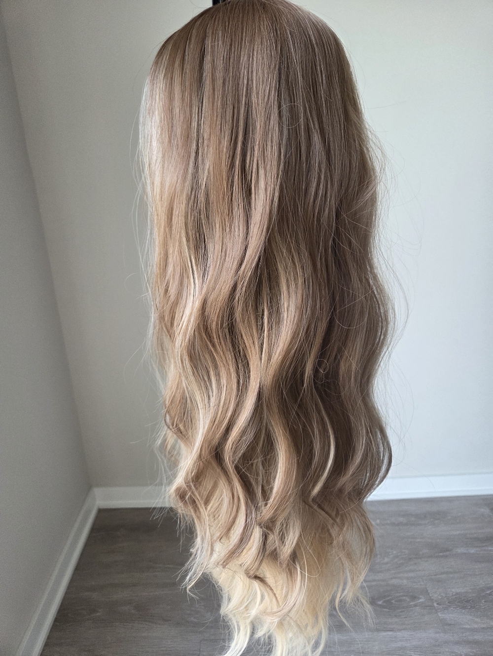 Women's Hair Wig in Ash Blonde/Bright Blonde Ombré with Curtain Bangs